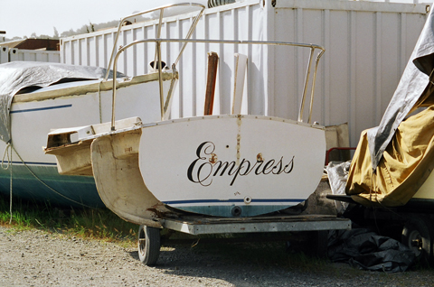 Empress loses her transom